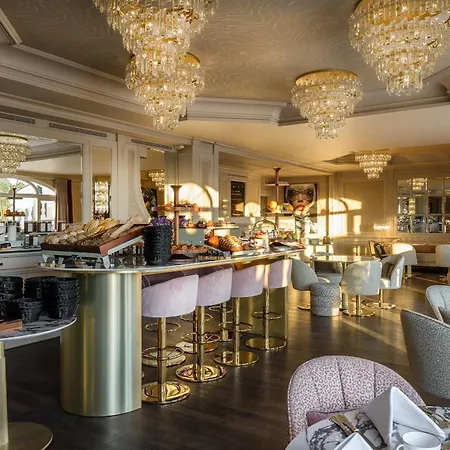 Althoff Belrose Hotel
